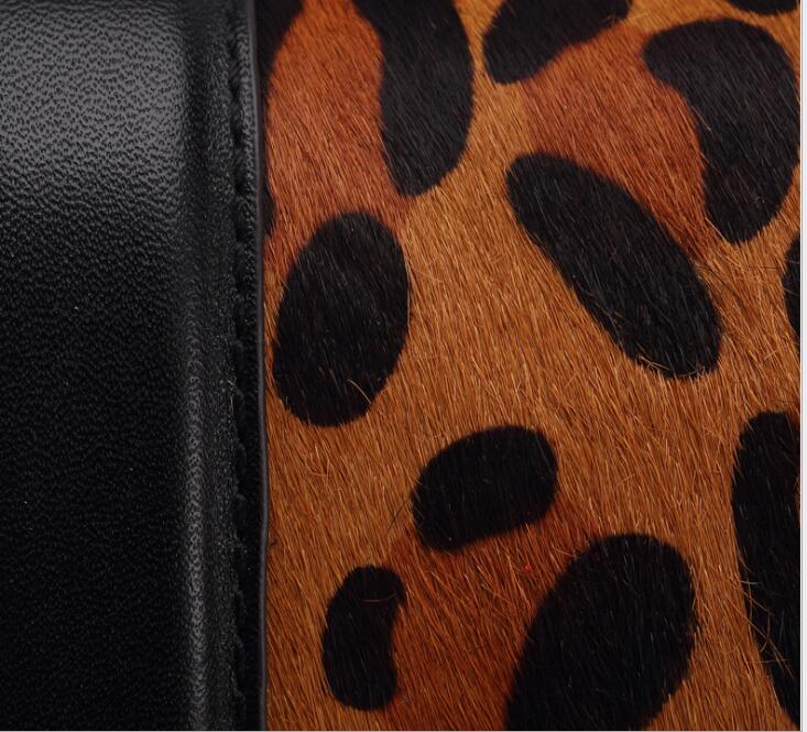 Idolra Classical Rhomboids leopard print Gold Chain Shoulder Bag