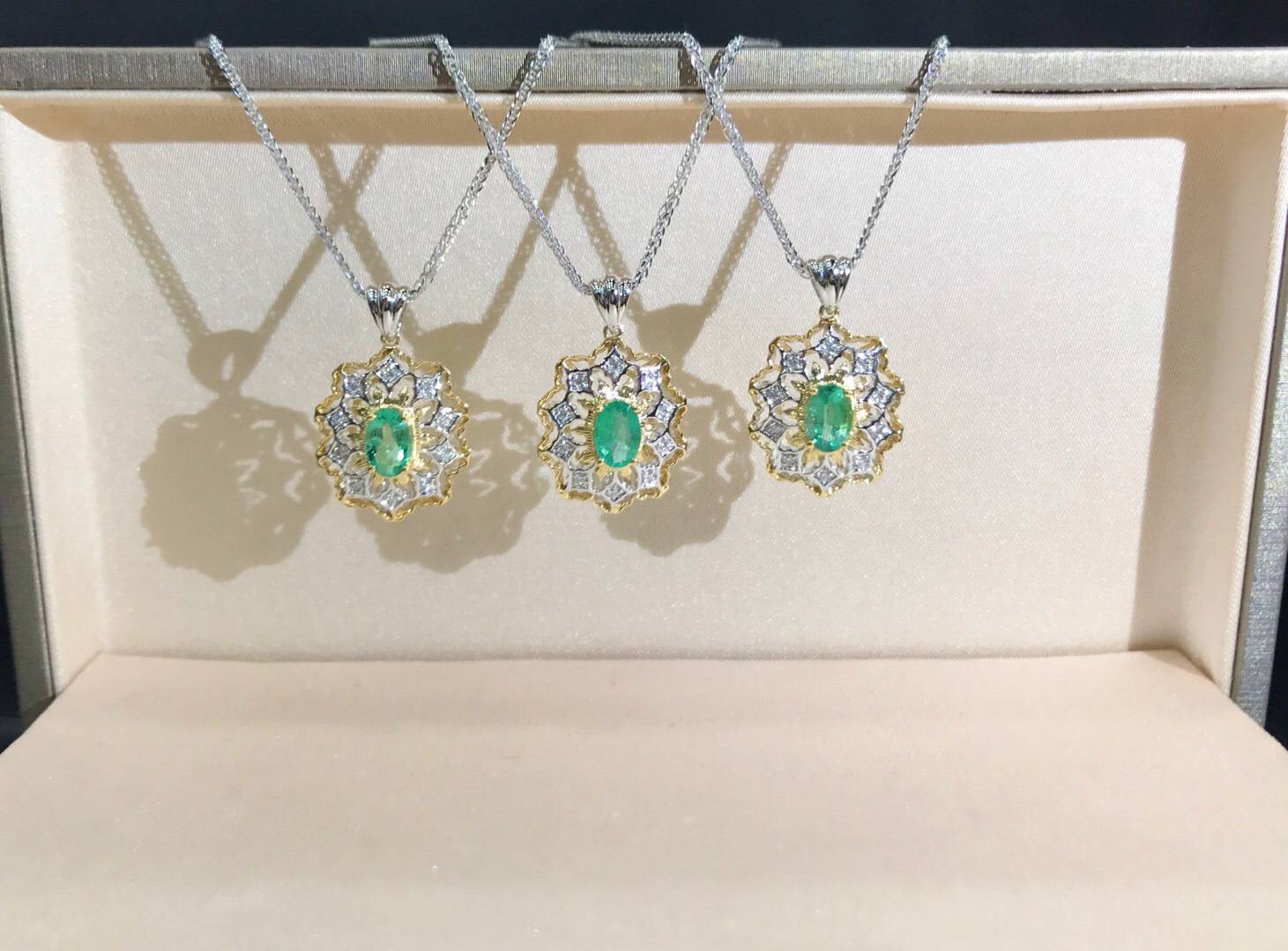 A00002 Emerald Diamond Necklace