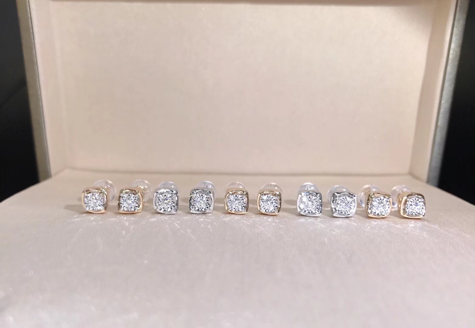 E00641-1 Diamond Earrings in 18k Gold/18k White Gold