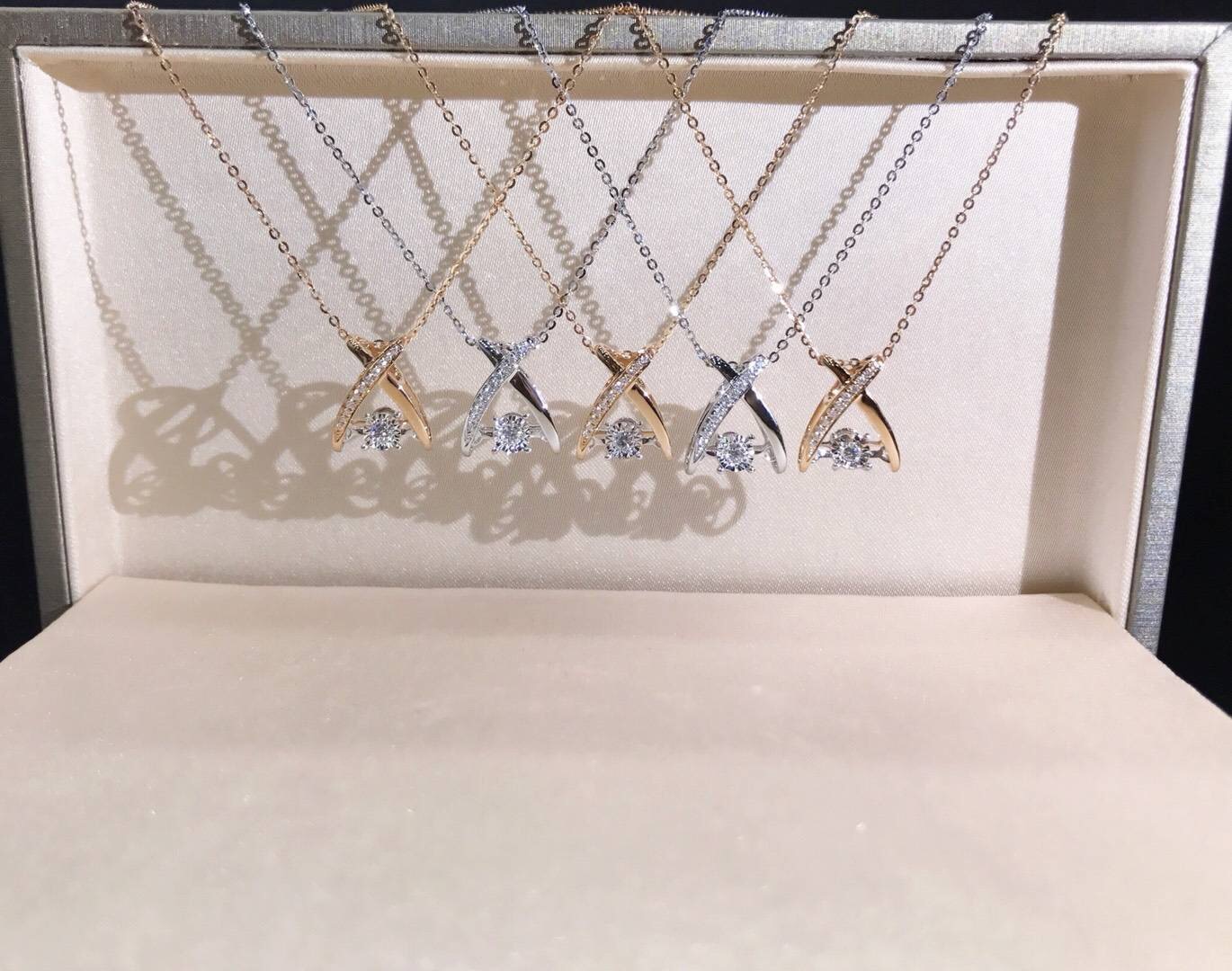 P00433-3 Diamond Necklace in 18k White Gold/18k Gold