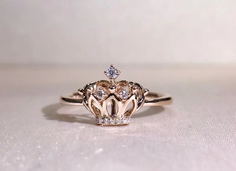 R20731 Crown-shaped Diamond Ring in 18k White Gold/18k Gold