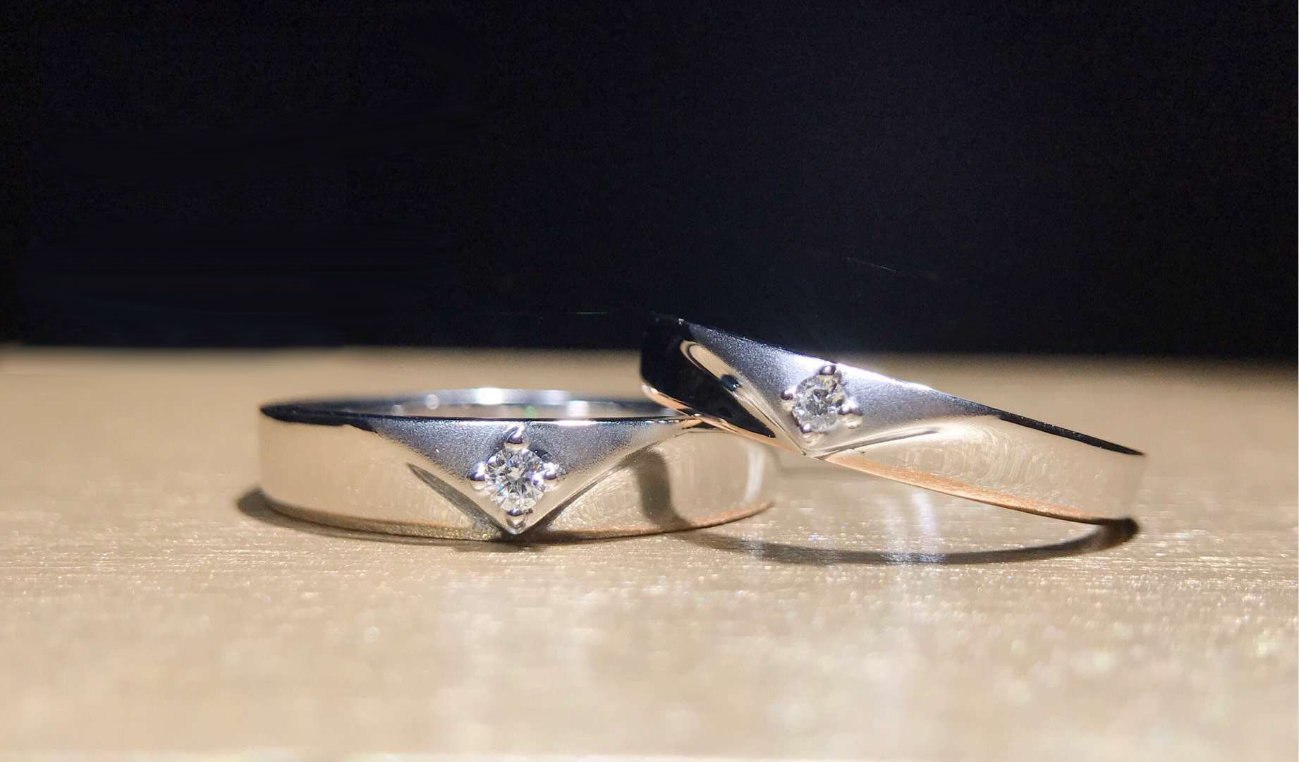 R20751 Diamond Couple Rings in 18k White Gold