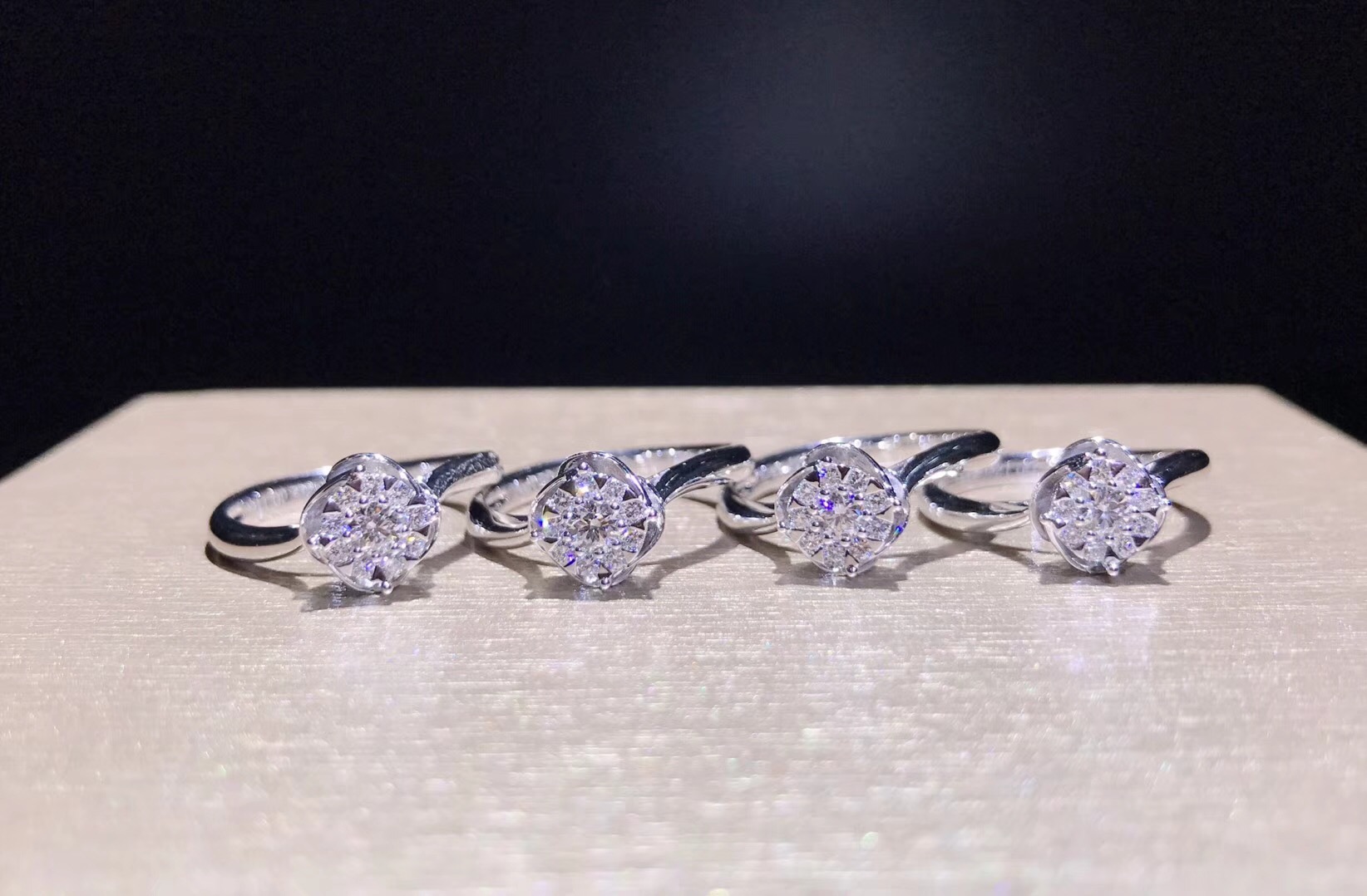 R21138-12 Engagement Diamond Ring in 18k White Gold