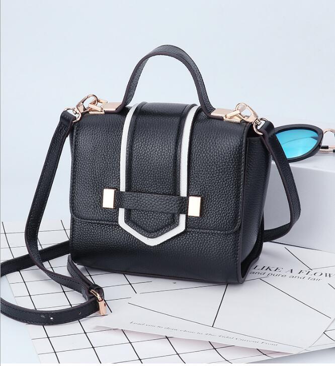 Idolra Simple Luxury Multicolor Shoulder Handbag