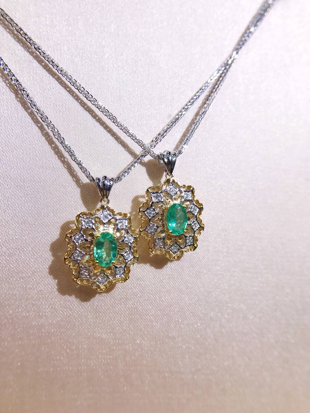 A00002 Emerald Diamond Necklace