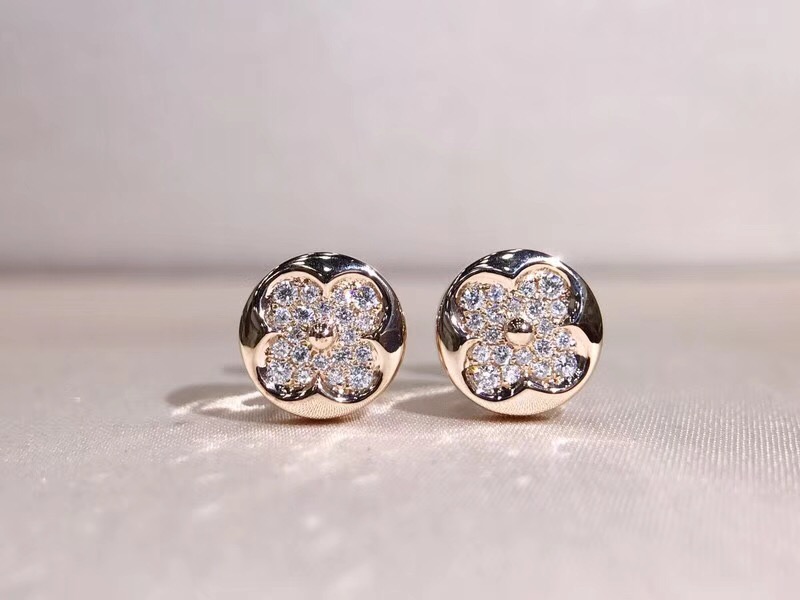 E00642 Diamond Earrings in 18k White Gold/18k Gold