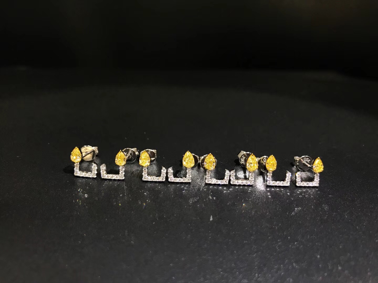 EW03770 Yellow Diamond pear-shaped Earrings