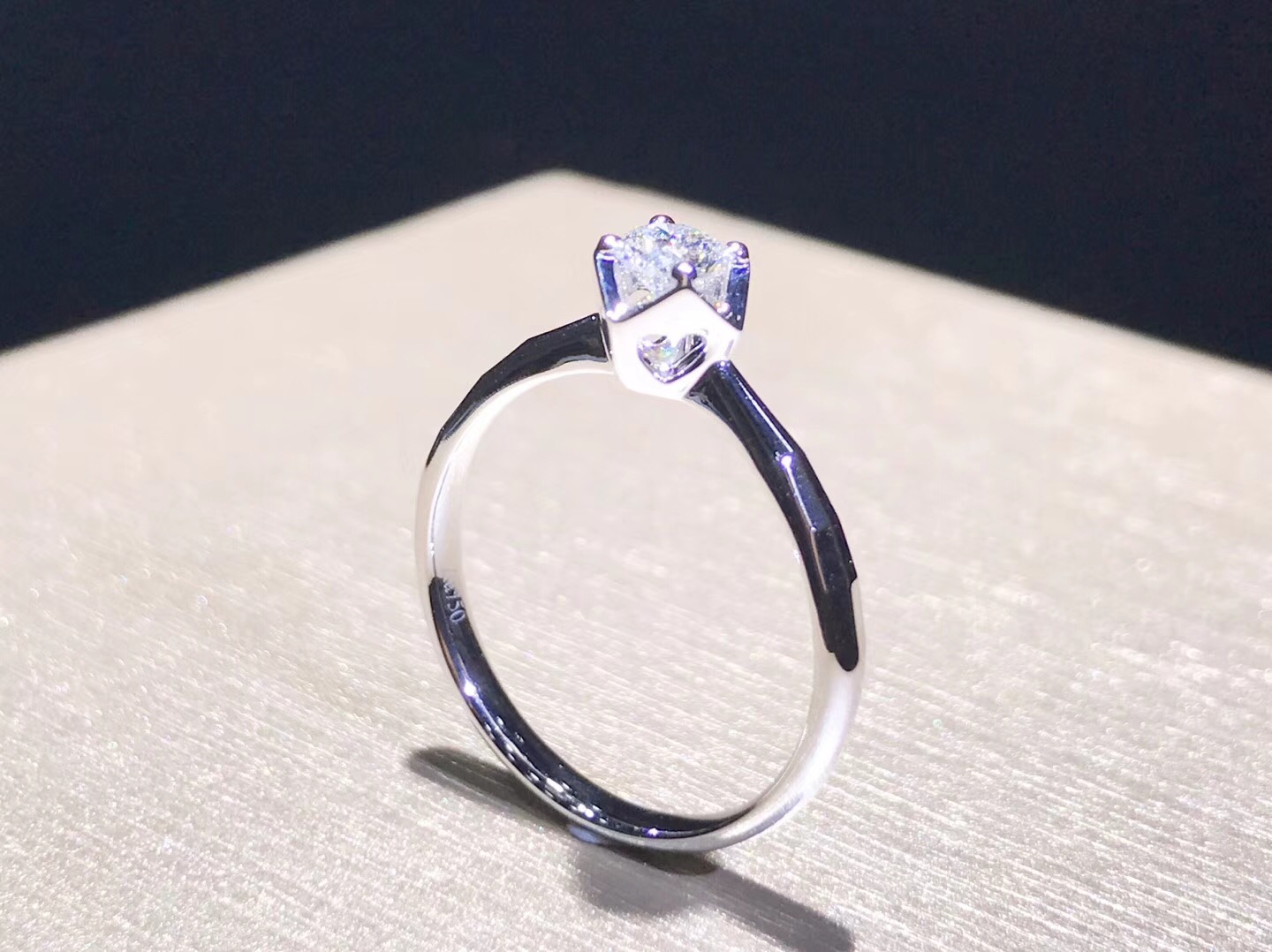 KS1616D Engagement Ring in 18k White Gold