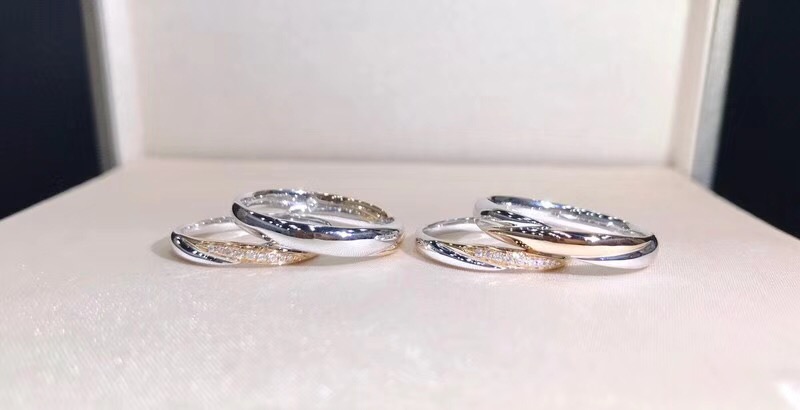 NF034F Diamond Couple Rings in 18k White Gold