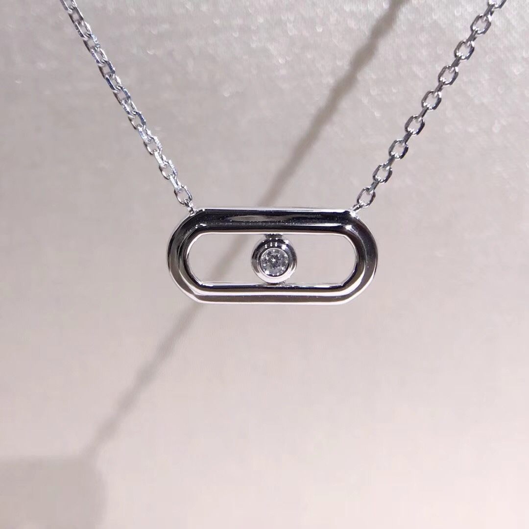 NW00992 Balanced Diamond Necklaces in 18K Gold /white Gold