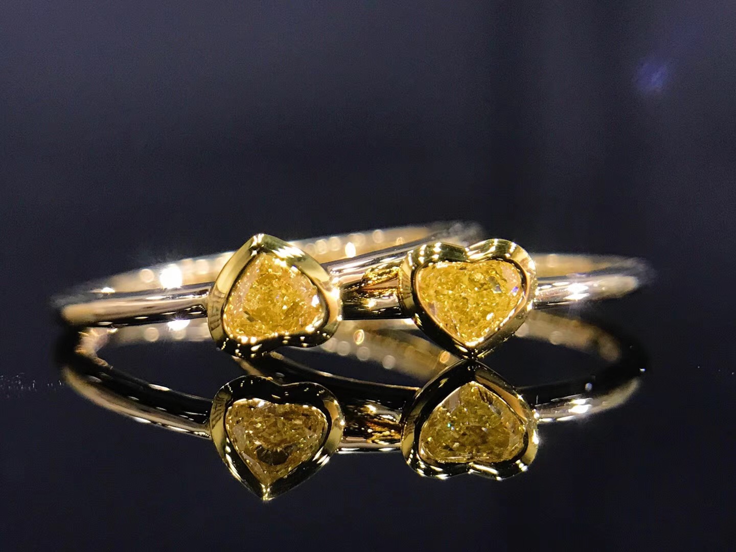 P00825 Heart Shaped Yellow Diamond Ring in 18k Gold