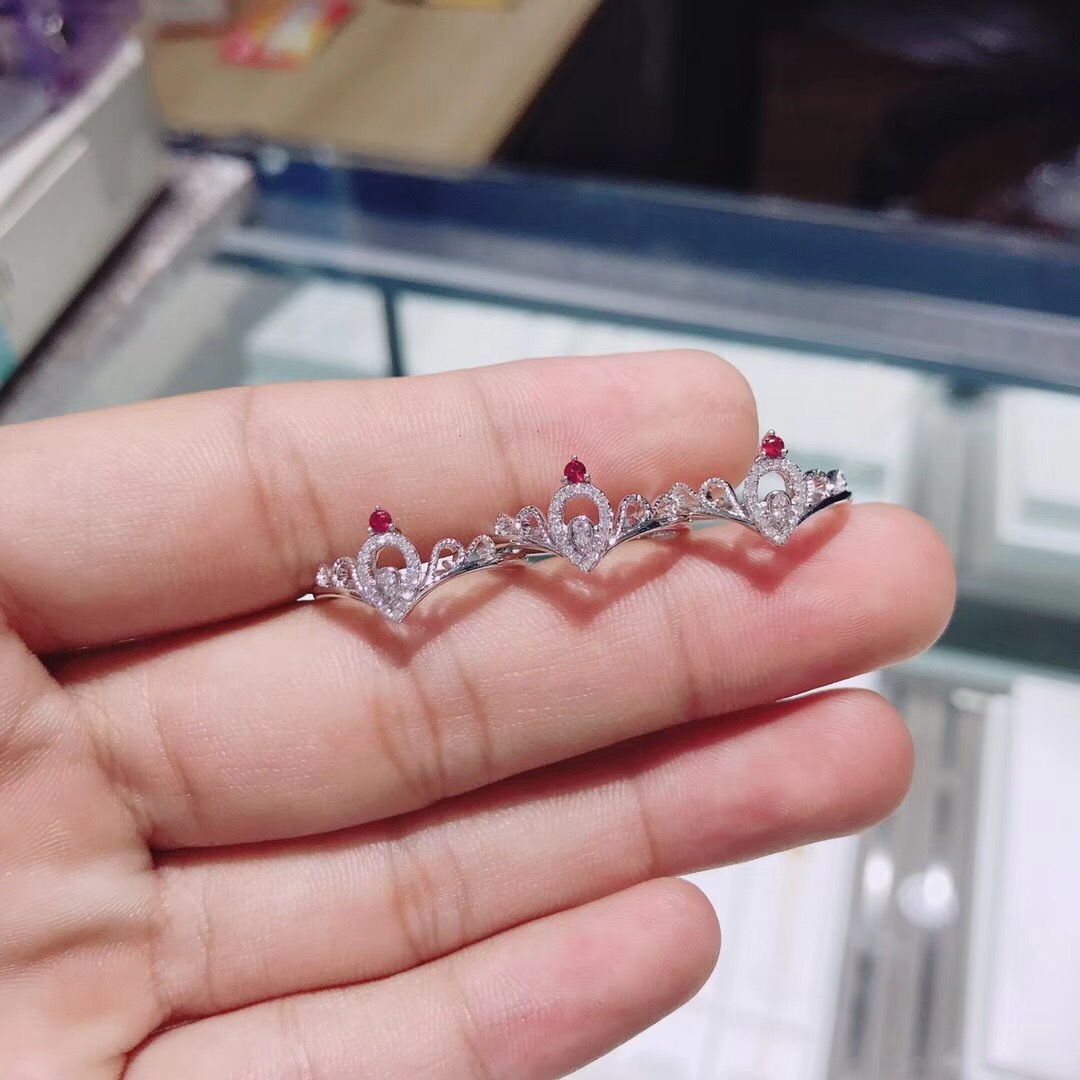 R21136 Gorgeous Crown Diamond Rings