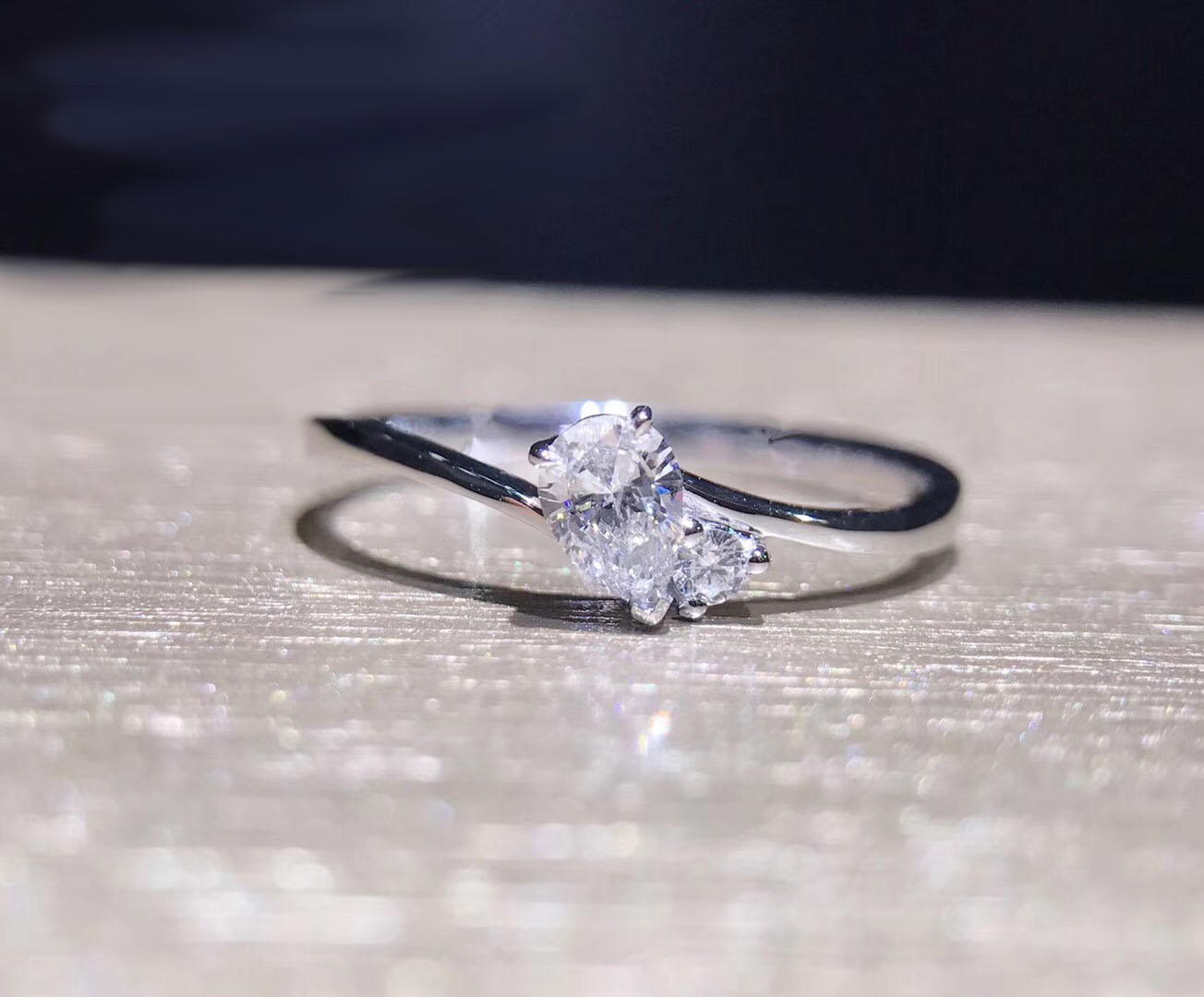 R21233 Engagement Diamond Ring [R21233]