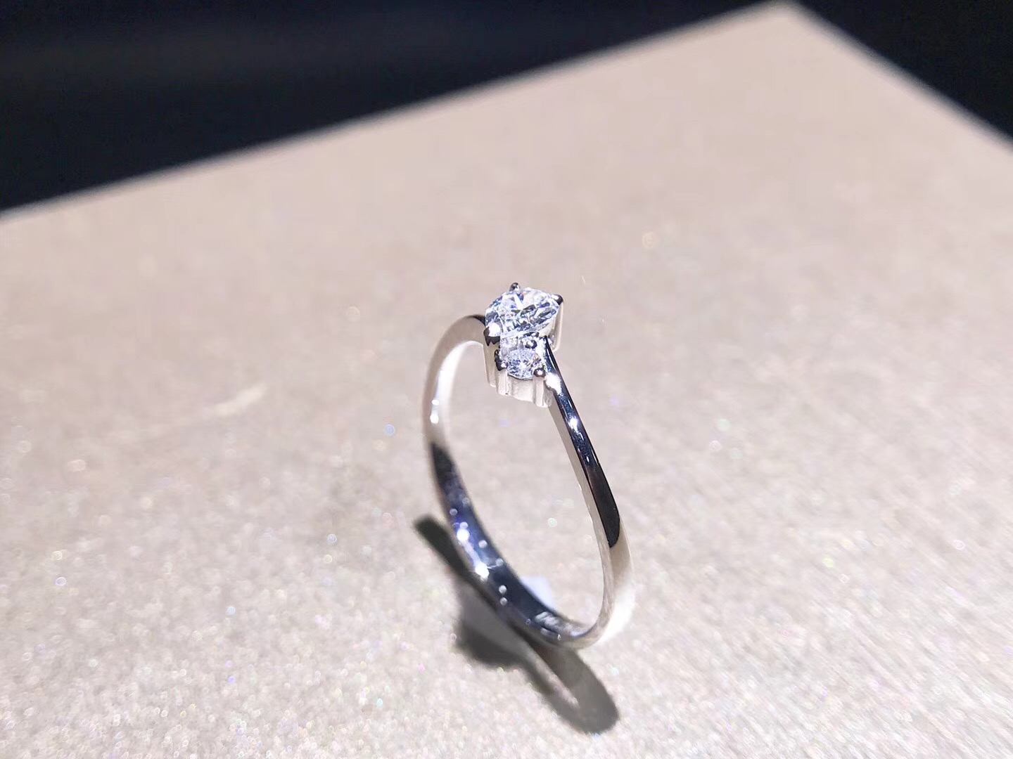 R21233 Engagement Diamond Ring