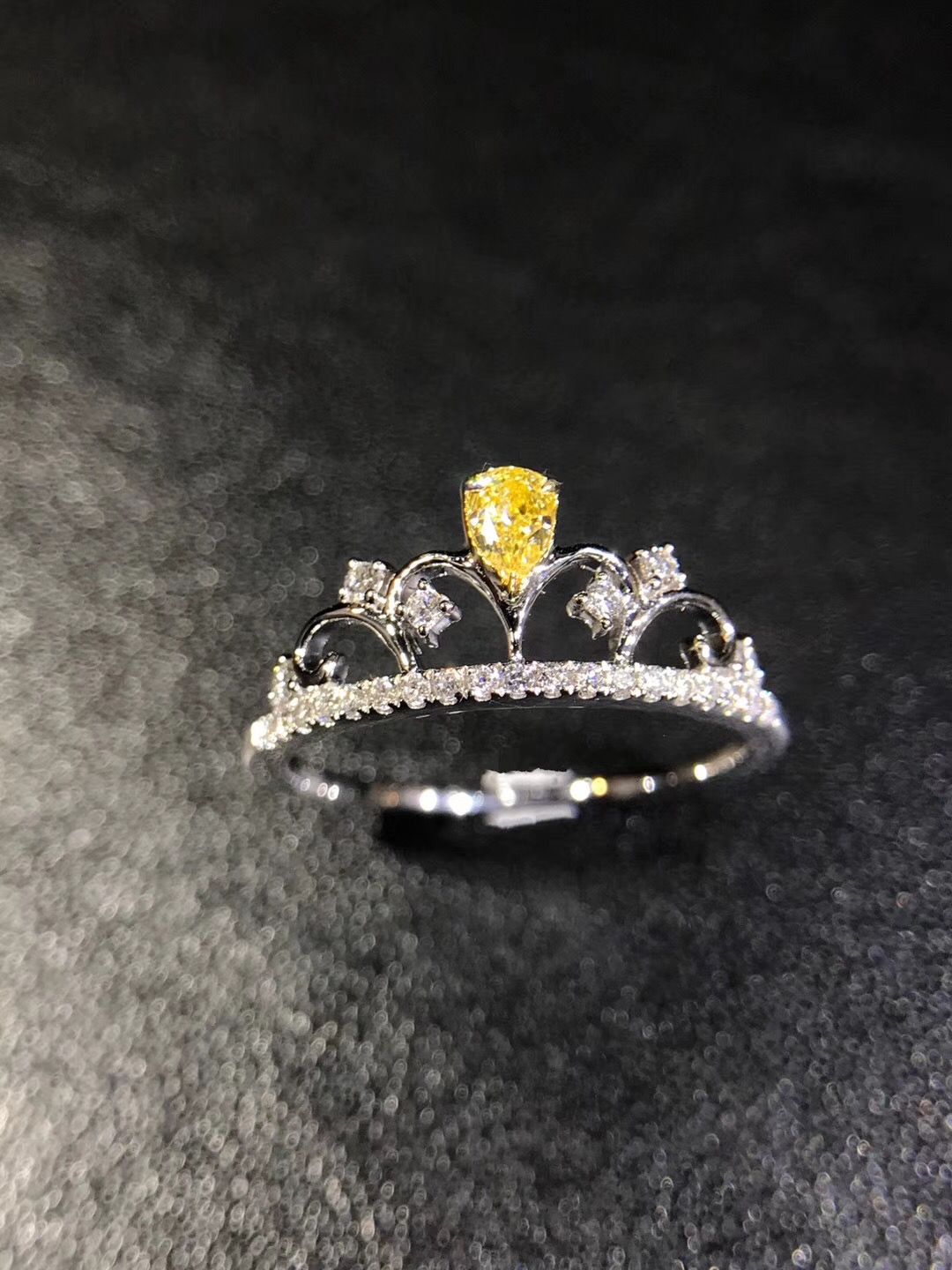RW05940-10 Engagement Diamond Ring